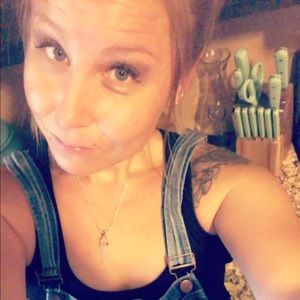 Meet your Posher, Brittany